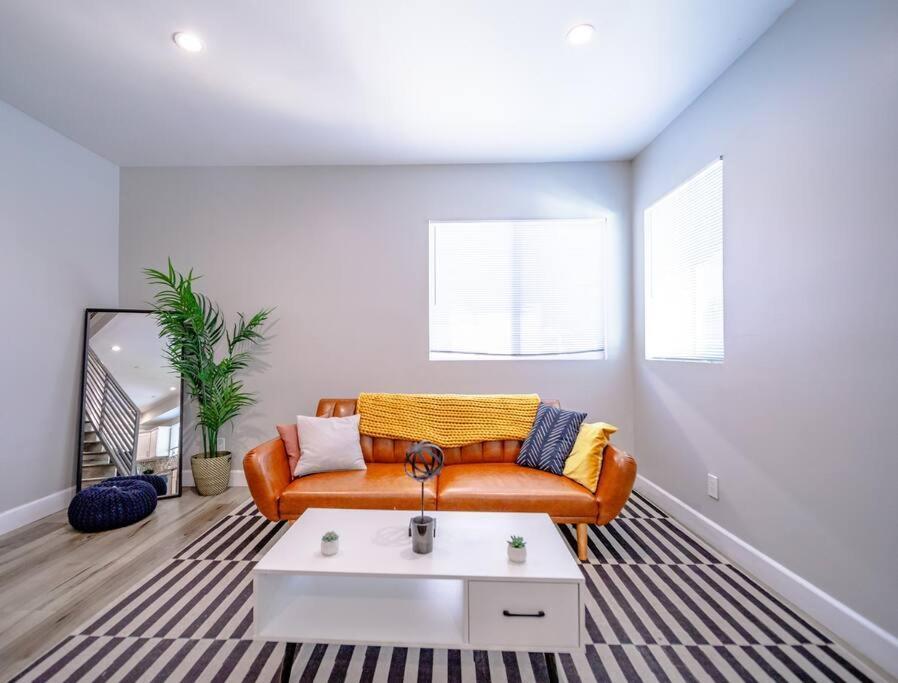 4bd Townhome Sleeps 10 Near Usc/dtla/expo Apartment