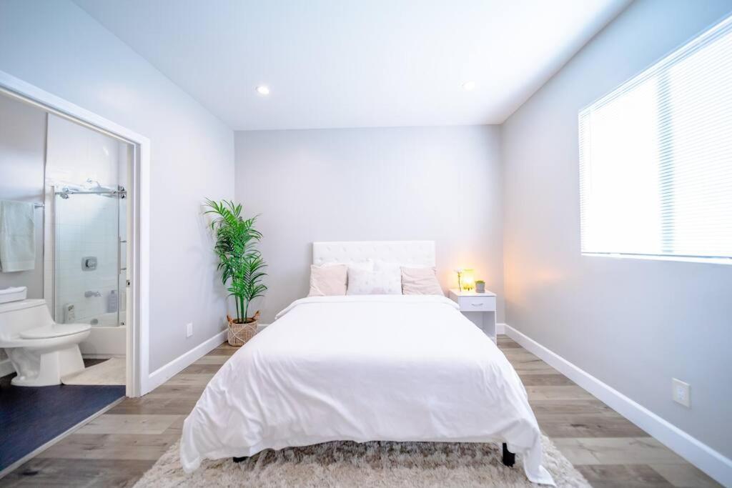 4bd Townhome Sleeps 10 Near Usc/dtla/expo * Los Angeles