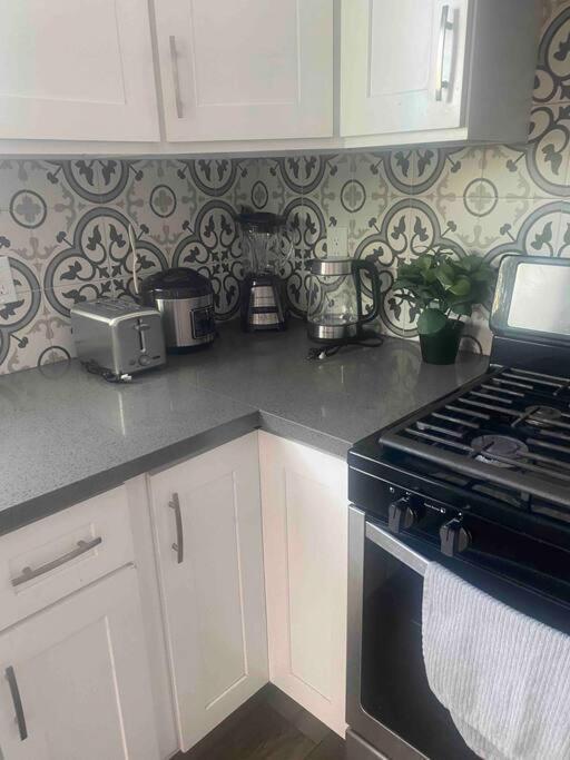 4bd Townhome Sleeps 10 Near Usc/dtla/expo Apartment Los Angeles